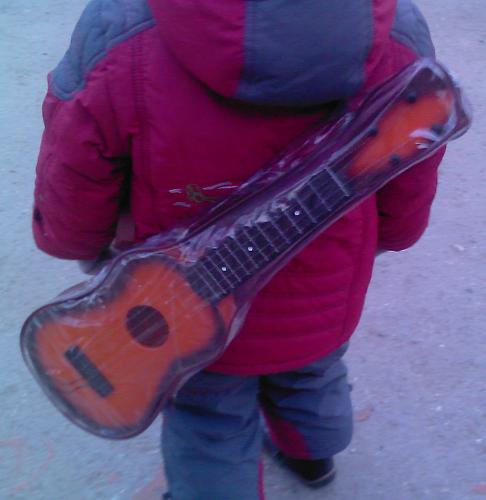     
: Gitara_detskaya.jpg
: 158
:	65.5 
ID:	2020