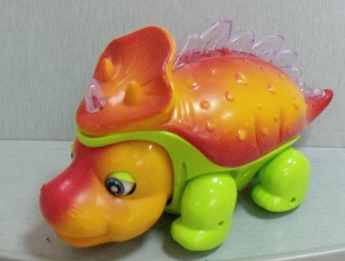     
: Dinozavrik_muzykalniy.JPG
: 79
:	77.4 
ID:	2201